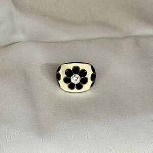 White and black flower print ring with rhinestone gem